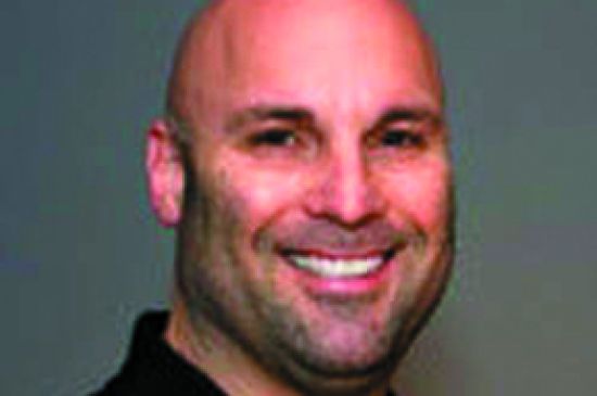 Earle returns to deliver halftime message